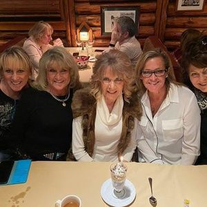 Meet your Posher, Laurene